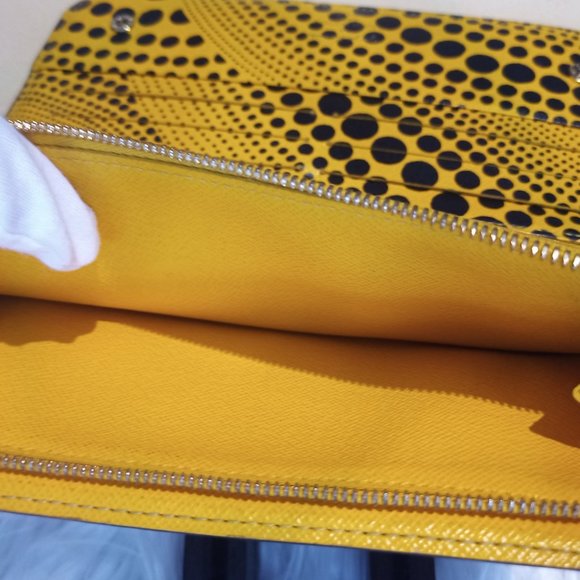 SOLD SOLD  LV x Kusama Waves/Dots Insolite Wallet 2013 (full inclusion) - Picture 6 of 15